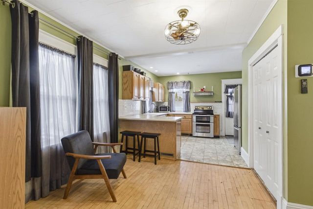 208 CENTER STREET, Neenah, WI 54956