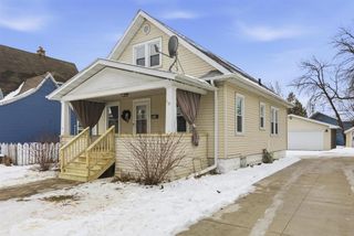 208 CENTER STREET, Neenah, WI 54956