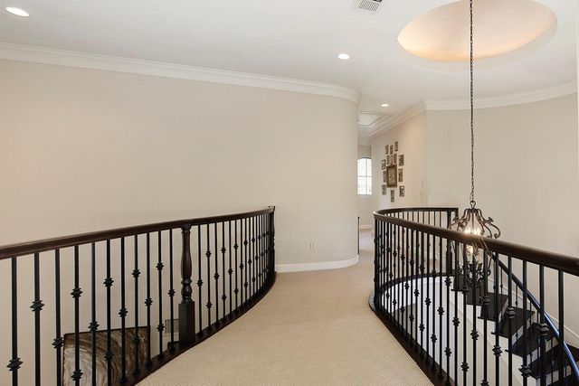 32 Palmer Woods Drive, The Woodlands, TX 77381