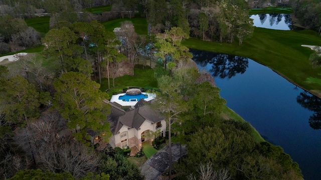 32 Palmer Woods Drive, The Woodlands, TX 77381