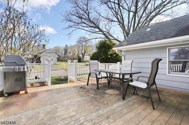 223 Linda Vista Ave, North Haledon Boro, NJ 07508