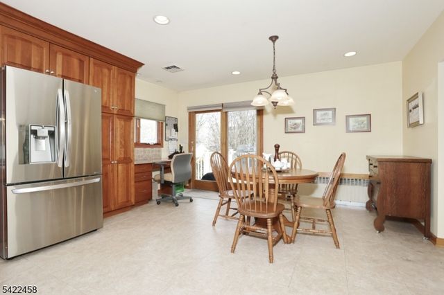 223 Linda Vista Ave, North Haledon Boro, NJ 07508