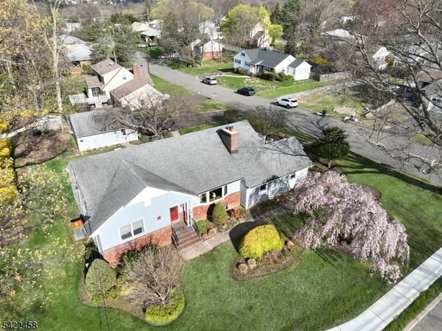 223 Linda Vista Ave, North Haledon Boro, NJ 07508