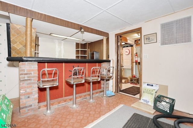 223 Linda Vista Ave, North Haledon Boro, NJ 07508