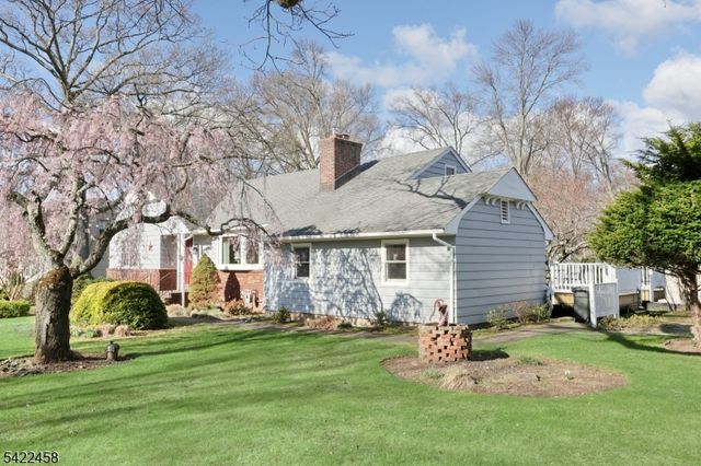 223 Linda Vista Ave, North Haledon Boro, NJ 07508