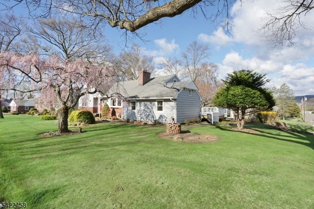 223 Linda Vista Ave, North Haledon Boro, NJ 07508
