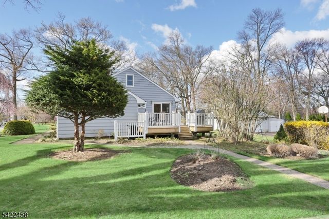 223 Linda Vista Ave, North Haledon Boro, NJ 07508