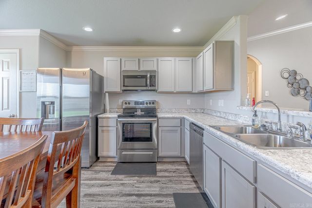 4913 Prospector Drive, Jonesboro, AR 72405