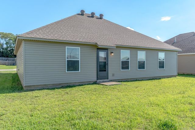 4913 Prospector Drive, Jonesboro, AR 72405