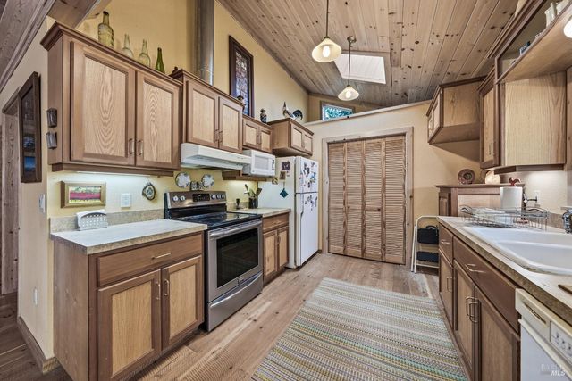 15306 Western Mine Rd, Middletown, CA 95461