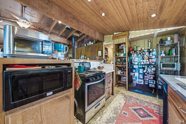 15306 Western Mine Rd, Middletown, CA 95461