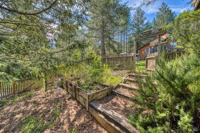 15306 Western Mine Rd, Middletown, CA 95461