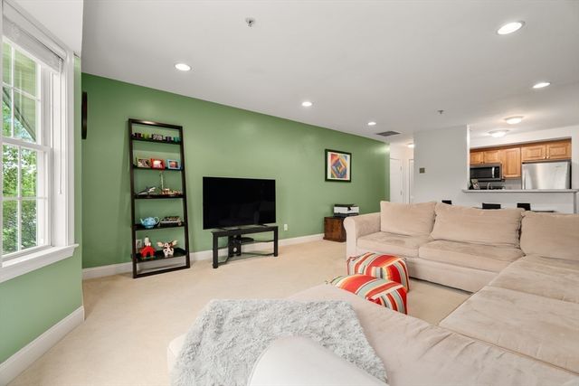 717 Washington St F, Canton, MA 02021