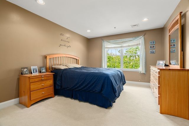717 Washington St F, Canton, MA 02021