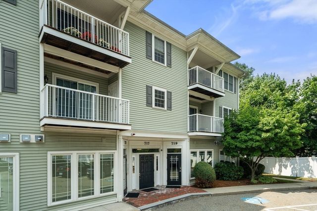 717 Washington St F, Canton, MA 02021