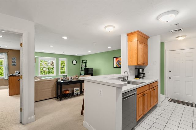 717 Washington St F, Canton, MA 02021