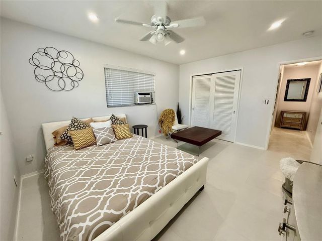 23 NE 19th Avenue, Pompano Beach, FL 33060