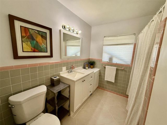 23 NE 19th Avenue, Pompano Beach, FL 33060
