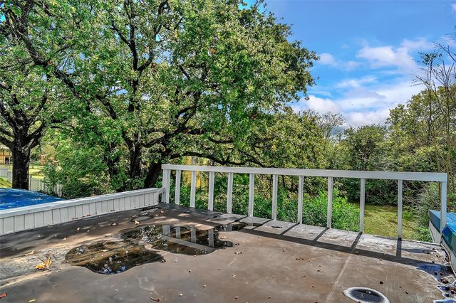 1208 W Hull Street, Denison, TX 75020