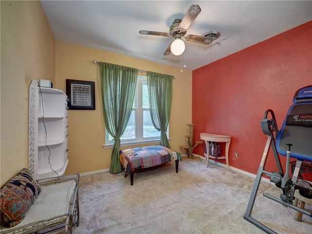 106 Westover Dr, Portland, TX 78374