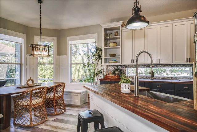 5546 WHITEHEAD STREET, Bradenton, FL 34203