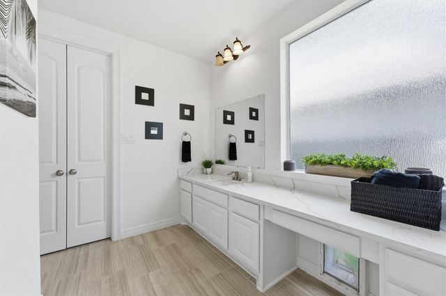 30 Spring Basket Trail, Spring, TX 77389