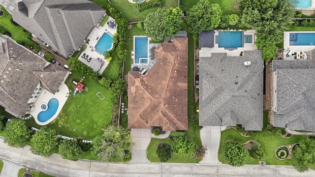 30 Spring Basket Trail, Spring, TX 77389
