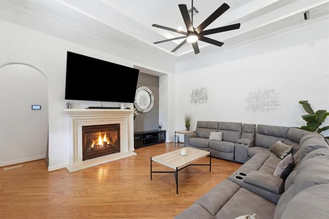 30 Spring Basket Trail, Spring, TX 77389