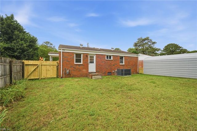 4007 Mayon DR, Chesapeake, VA 23325