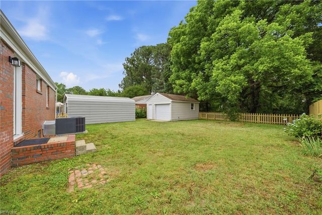 4007 Mayon DR, Chesapeake, VA 23325