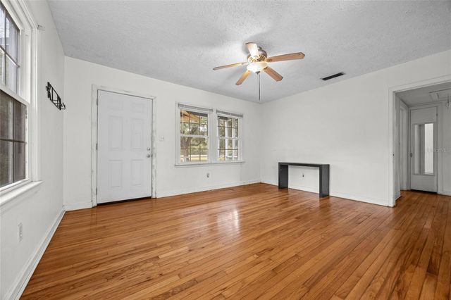 719 NW 25TH AVENUE, Gainesville, FL 32609