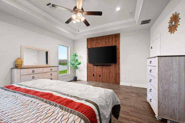 41241 Coastline Ave, Gonzales, LA 70737