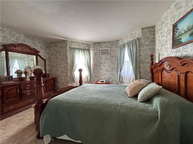 22 Hemlock Avenue, Kane Boro, PA 16735