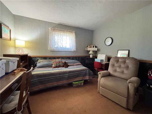 22 Hemlock Avenue, Kane Boro, PA 16735