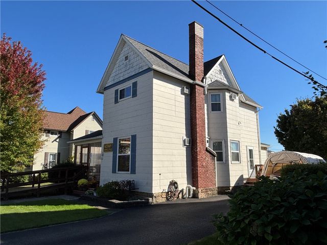 22 Hemlock Avenue, Kane Boro, PA 16735