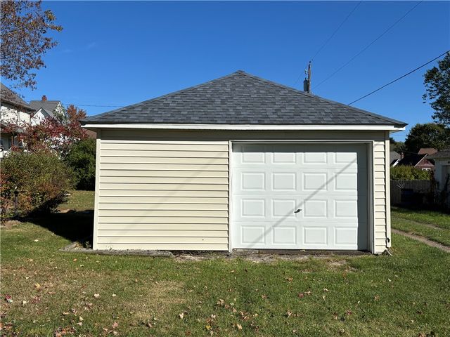 22 Hemlock Avenue, Kane Boro, PA 16735