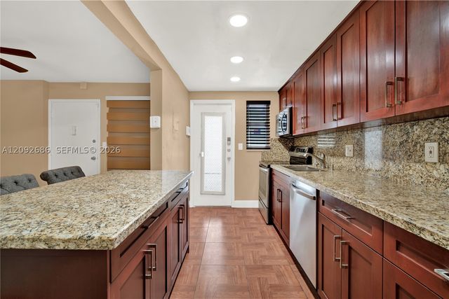 1340 Lincoln Rd 207, Miami Beach, FL 33139