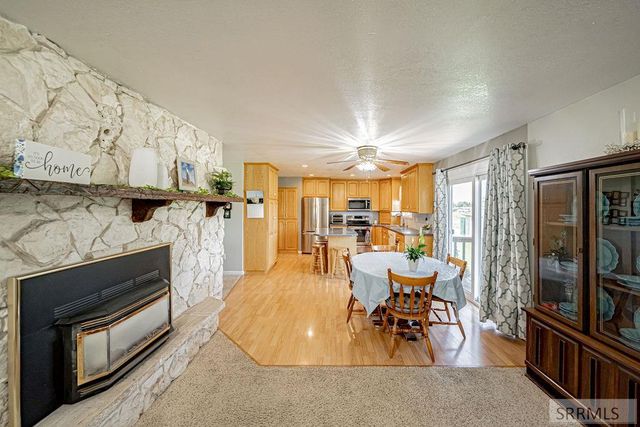 1239 N 1100 E, Shelley, ID 83274