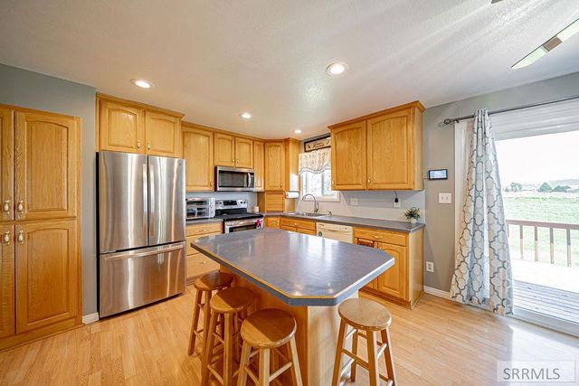1239 N 1100 E, Shelley, ID 83274