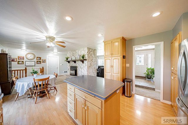 1239 N 1100 E, Shelley, ID 83274