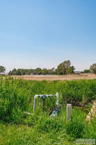 1239 N 1100 E, Shelley, ID 83274