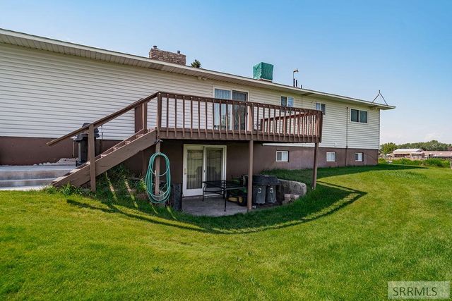 1239 N 1100 E, Shelley, ID 83274