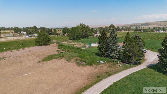 1239 N 1100 E, Shelley, ID 83274