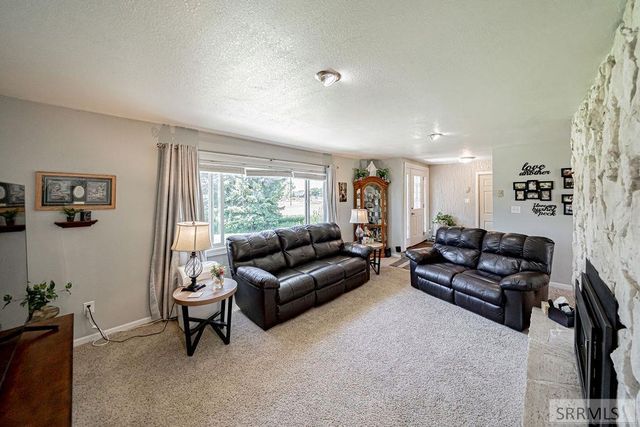 1239 N 1100 E, Shelley, ID 83274