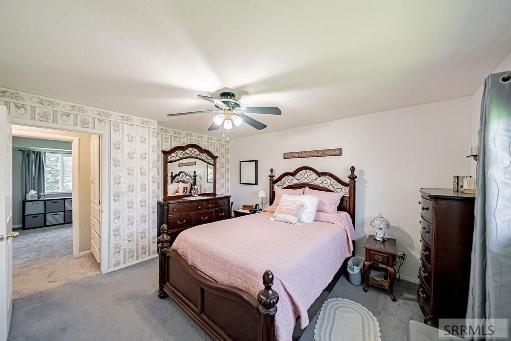 Image 22 of property listing at 1239 N 1100 E, Shelley, ID 83274