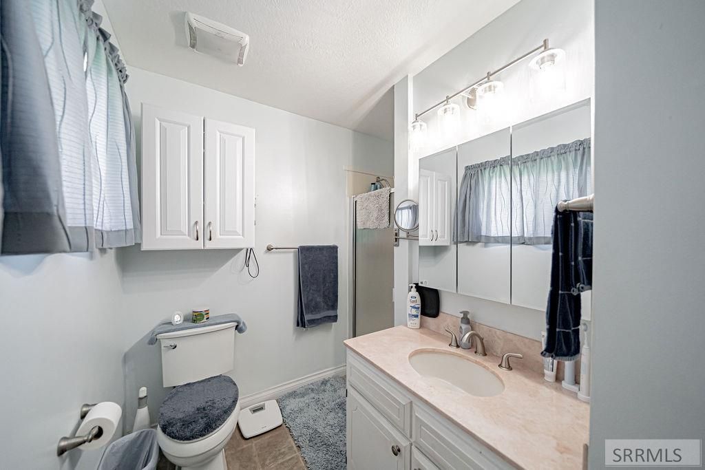 Image 24 of property listing at 1239 N 1100 E, Shelley, ID 83274