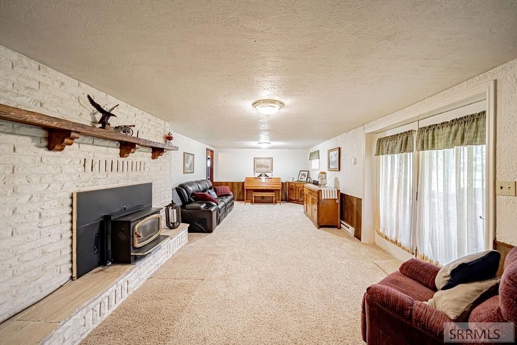 Image 33 of property listing at 1239 N 1100 E, Shelley, ID 83274