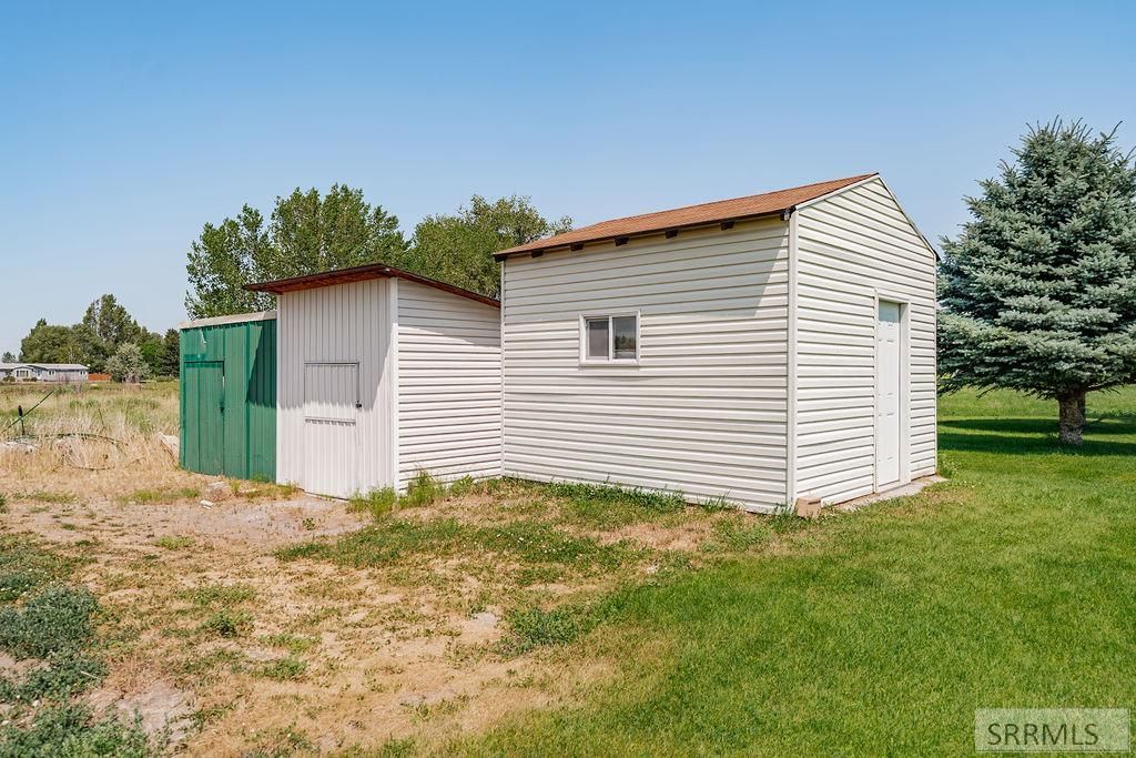 Image 48 of property listing at 1239 N 1100 E, Shelley, ID 83274