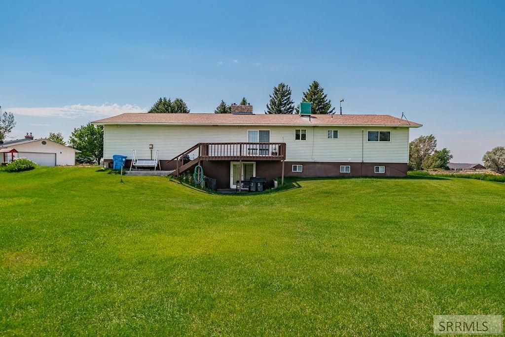 Image 50 of property listing at 1239 N 1100 E, Shelley, ID 83274