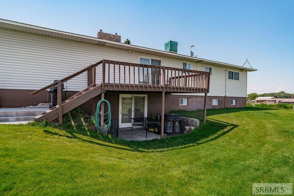 Image 51 of property listing at 1239 N 1100 E, Shelley, ID 83274